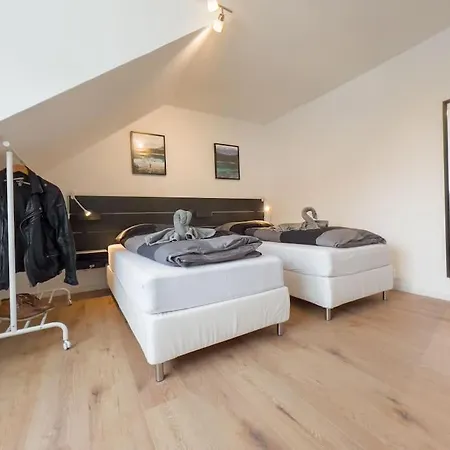 2-zimmer 52 Qm Bis Zu 4 Personen Appartement Winningen