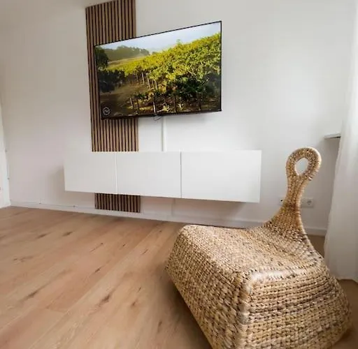 2-zimmer 52 Qm Bis Zu 4 Personen Apartament Winningen