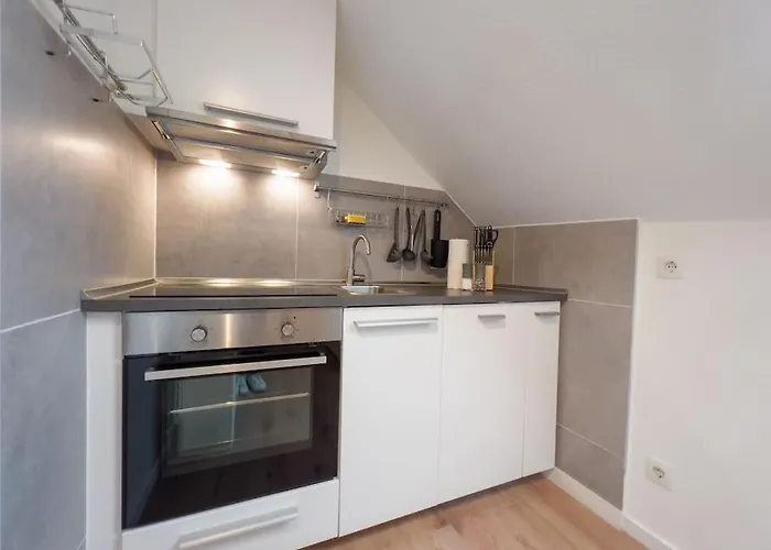 2-zimmer 52 Qm Bis Zu 4 Personen Apartament Winningen